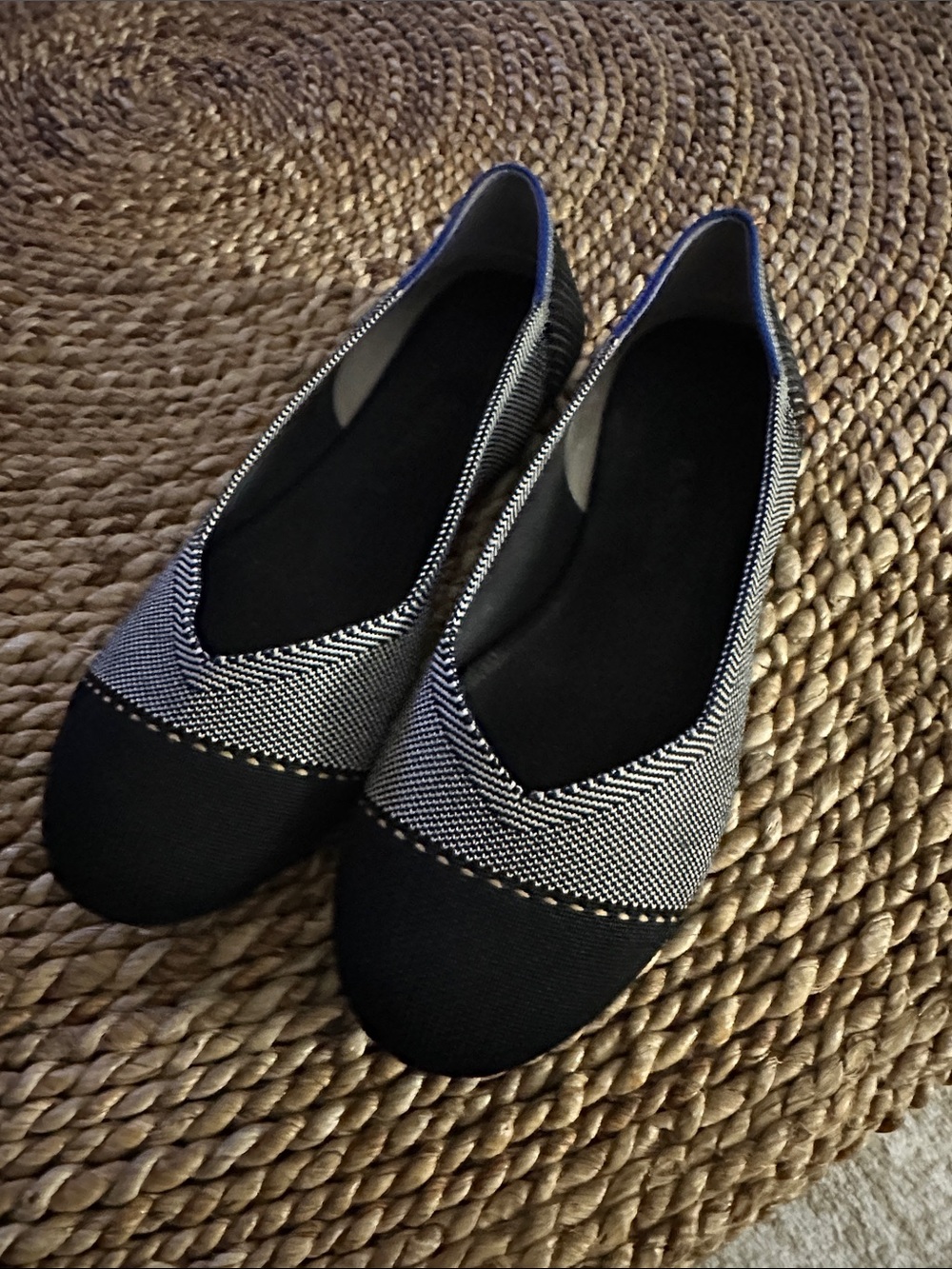 Rothy’s size 8.5 Black & White Knit Ballet Flats - Women